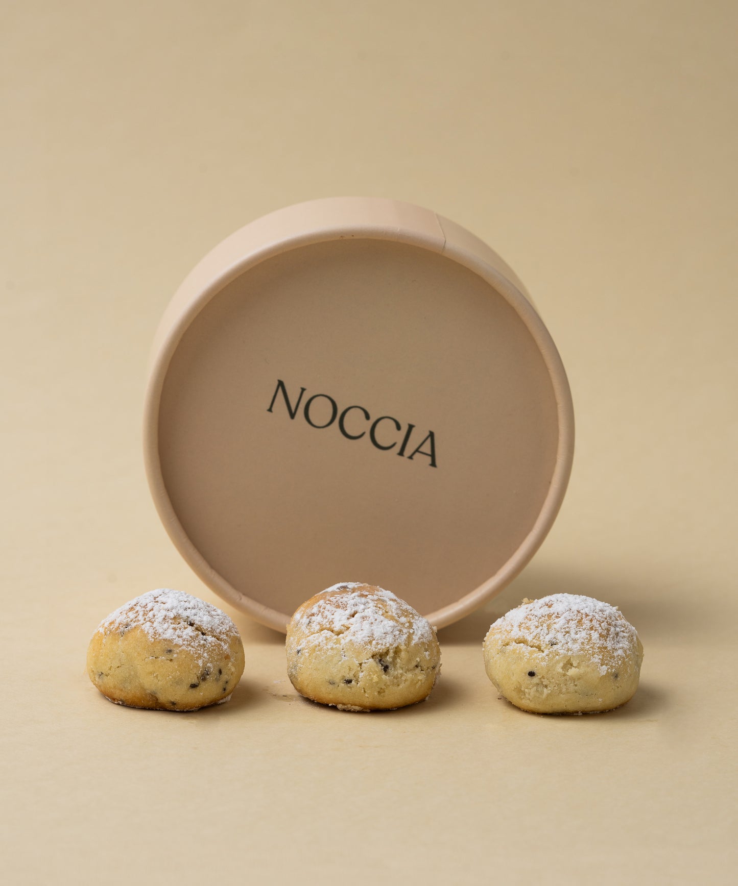 Macadamia Balls with Chia Seeds and Sea Salt - 15 pieces